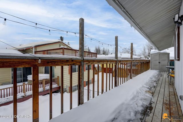 6008 Winding Way, Anchorage, AK 99504