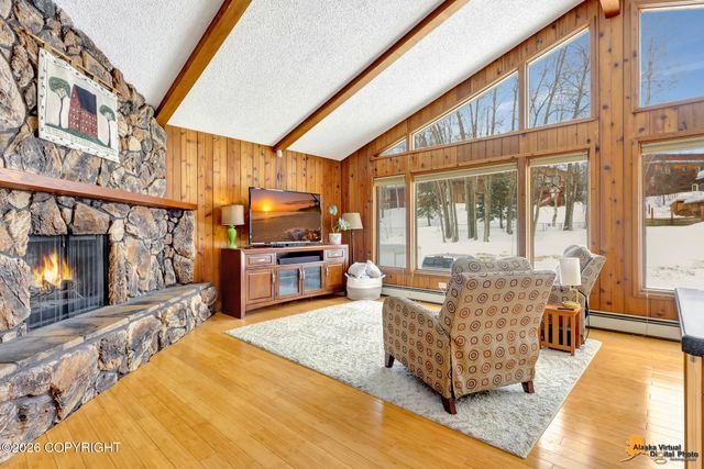 6008 Winding Way, Anchorage, AK 99504