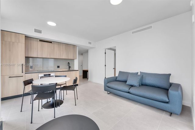 121 NE 5 Street 3112, Miami, FL 33132