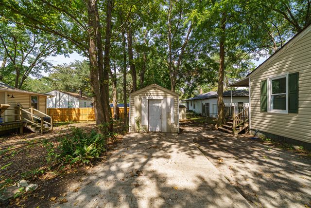 2707 Saratoga Road, North Charleston, SC 29405