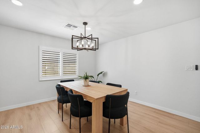 4234 E WINNETKA Drive, Phoenix, AZ 85044