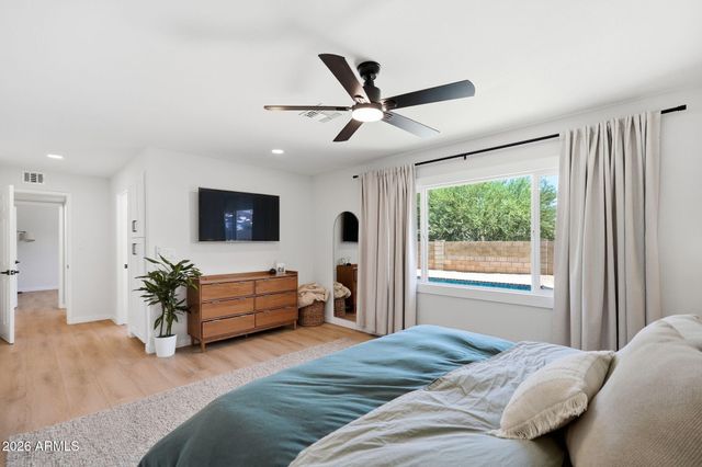 4234 E WINNETKA Drive, Phoenix, AZ 85044