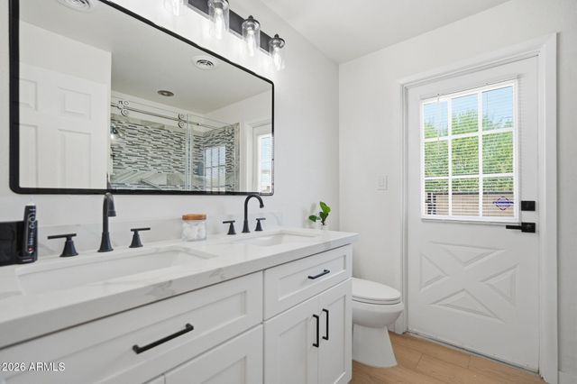 4234 E WINNETKA Drive, Phoenix, AZ 85044