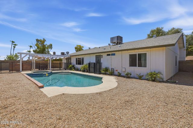 4234 E WINNETKA Drive, Phoenix, AZ 85044