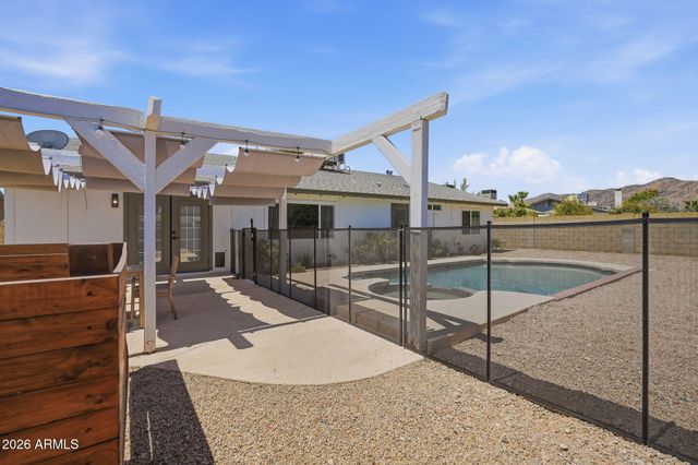 4234 E WINNETKA Drive, Phoenix, AZ 85044