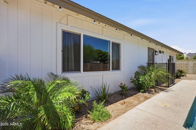 4234 E WINNETKA Drive, Phoenix, AZ 85044
