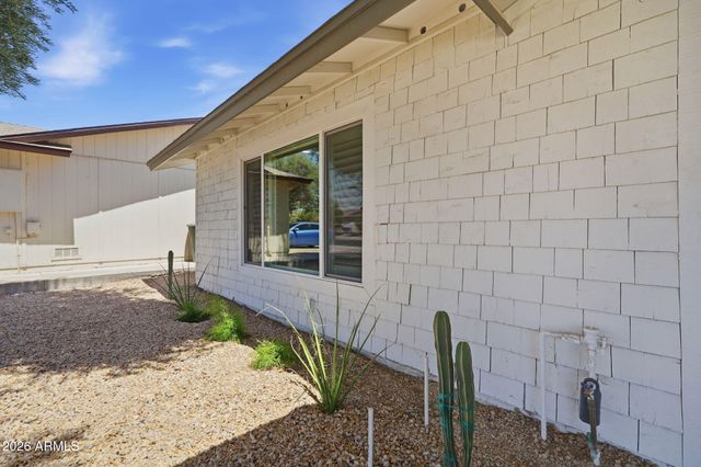 4234 E WINNETKA Drive, Phoenix, AZ 85044