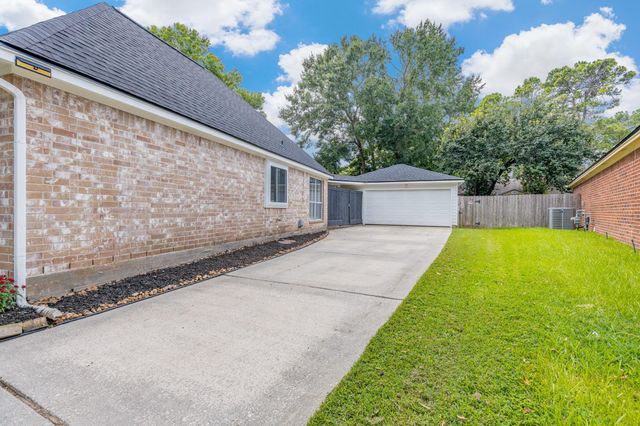 3111 Manor Grove Drive, Kingwood, TX 77345