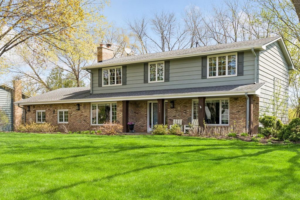 1140 Vagabond Lane N, Plymouth, MN 55447
