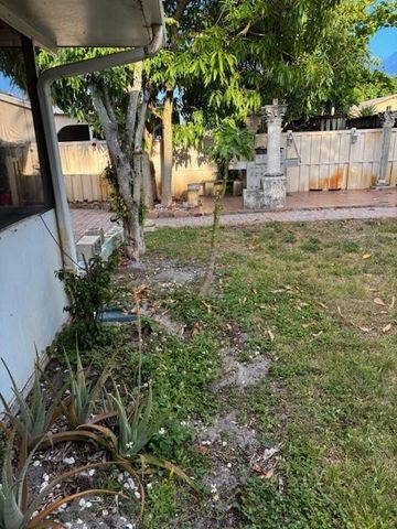 5732 Mels Way, Lake Worth, FL 33463