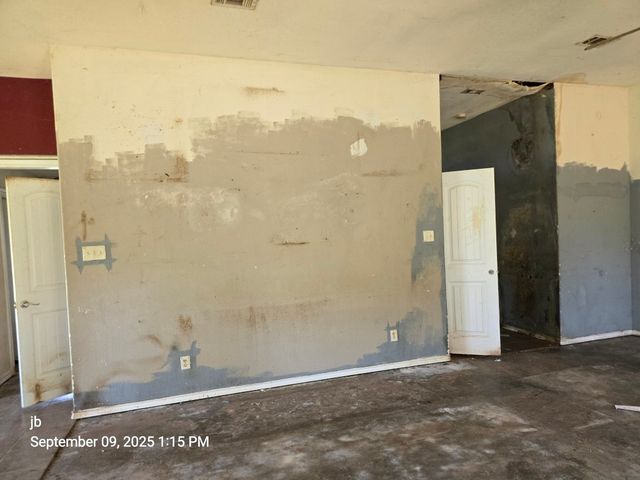 803 Harbor Point Road, Gun Barrel City, TX 75156