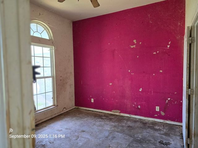 803 Harbor Point Road, Gun Barrel City, TX 75156