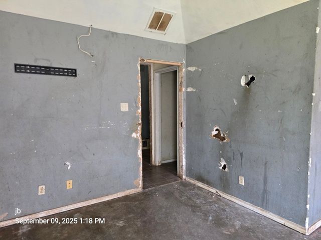 803 Harbor Point Road, Gun Barrel City, TX 75156