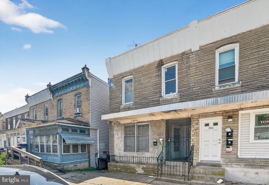 2032 EDGMONT AVE, Chester, PA 19013