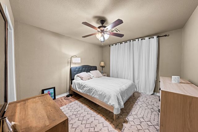 603 N Lewis Ave, Kerrville, TX 78028