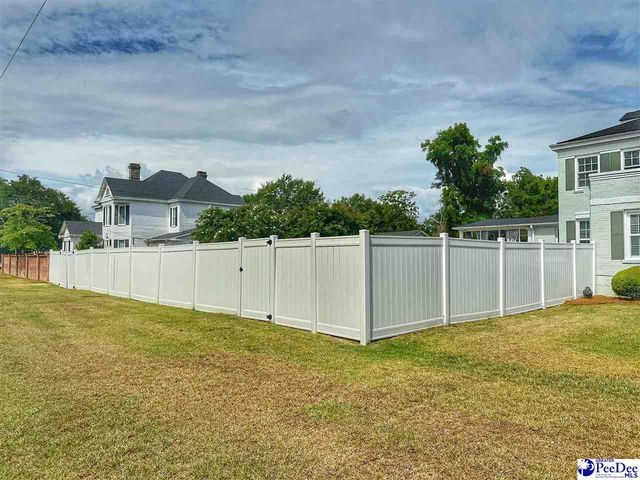 408 E Cleveland Street, Dillon, SC 29536