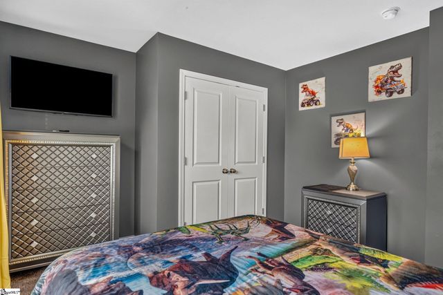 520 Millsgate Circle, Boiling Springs, SC 29316