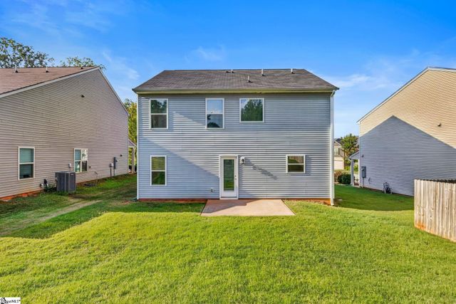 520 Millsgate Circle, Boiling Springs, SC 29316