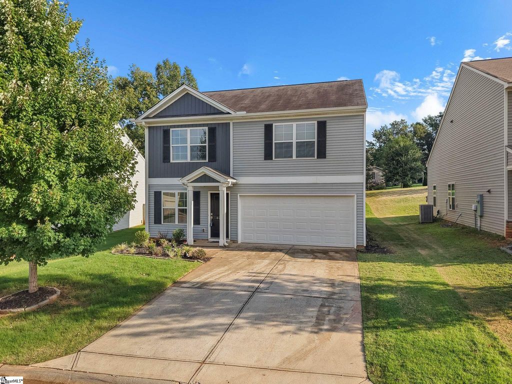 520 Millsgate Circle, Boiling Springs, SC 29316