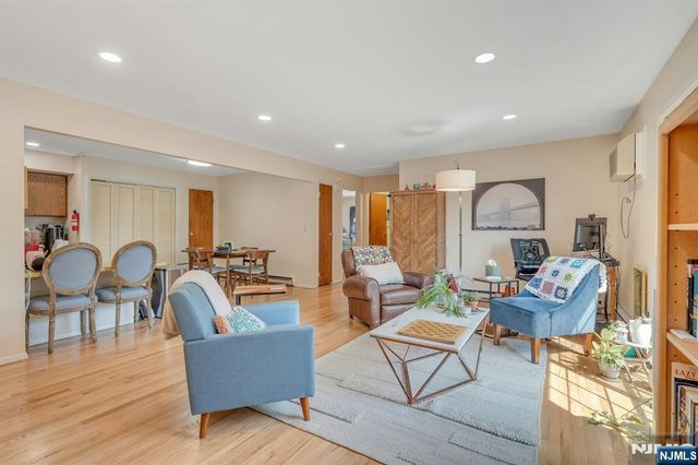 149 3rd Avenue, Westwood, NJ 07675
