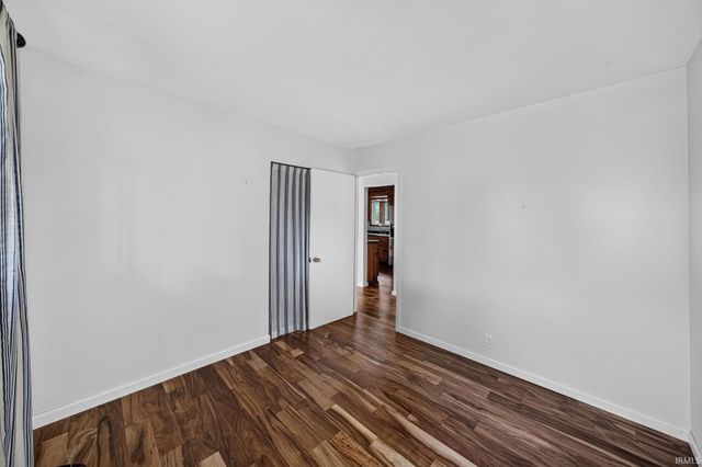 1962 E La Salle Avenue, Mishawaka, IN 46545