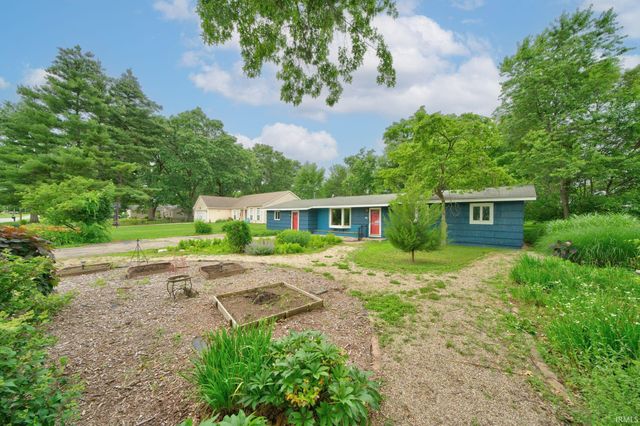 1962 E La Salle Avenue, Mishawaka, IN 46545