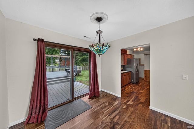 1962 E La Salle Avenue, Mishawaka, IN 46545