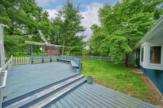 1962 E La Salle Avenue, Mishawaka, IN 46545