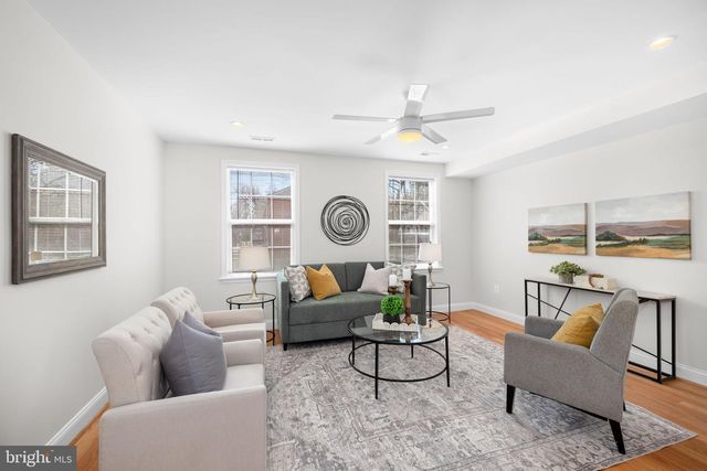 4521 CLAY ST NE, Washington, DC 20019