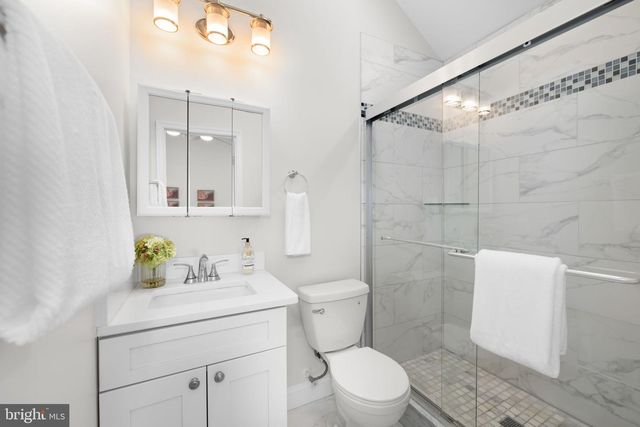 4521 CLAY ST NE, Washington, DC 20019