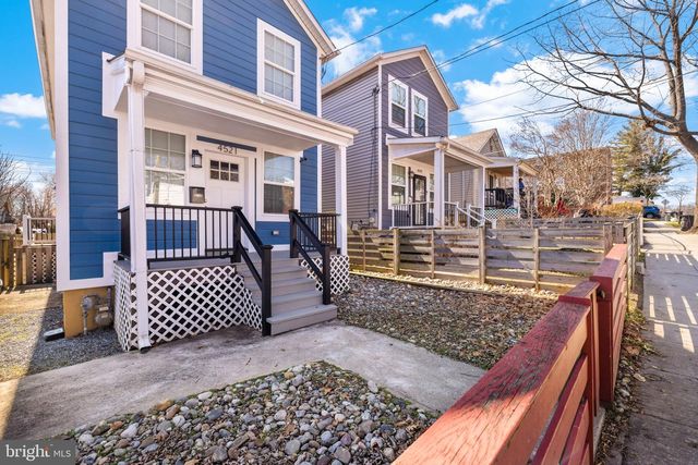 4521 CLAY ST NE, Washington, DC 20019