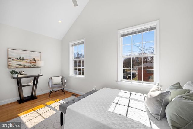 4521 CLAY ST NE, Washington, DC 20019