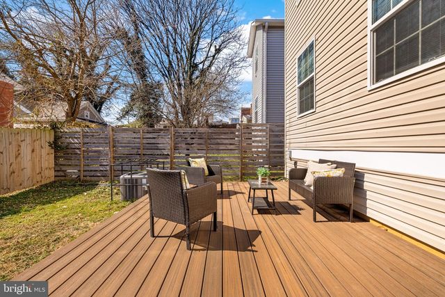 4521 CLAY ST NE, Washington, DC 20019