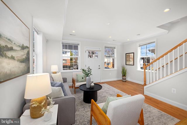 4521 CLAY ST NE, Washington, DC 20019