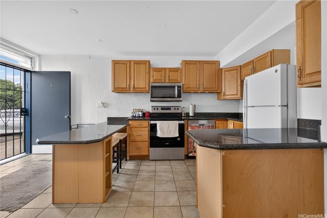 94-249 Waikele Road B4, Waipahu, HI 96797