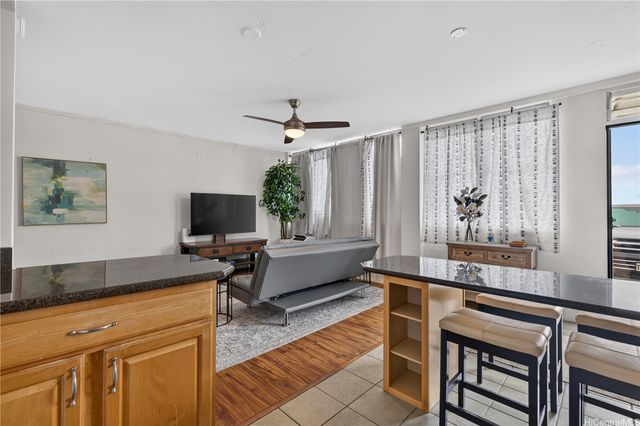 94-249 Waikele Road B4, Waipahu, HI 96797