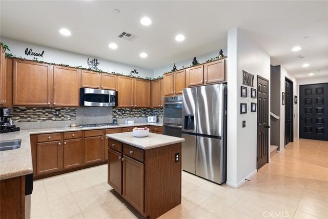 29522 Mascot, Lake Elsinore, CA 92530