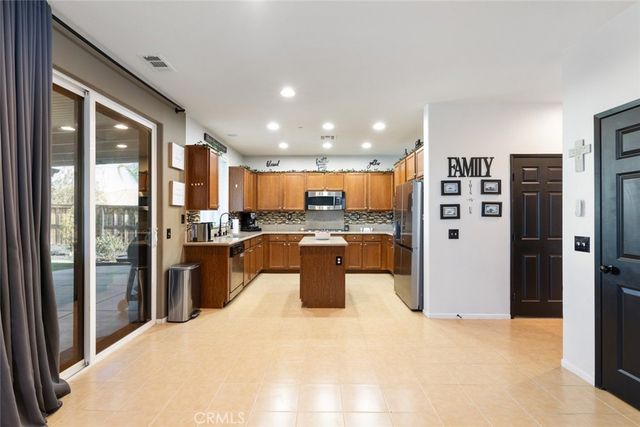 29522 Mascot, Lake Elsinore, CA 92530