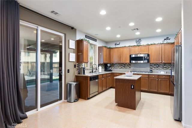 29522 Mascot, Lake Elsinore, CA 92530