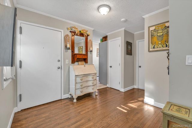 65 W Broadway 6A, Long Beach, NY 11561