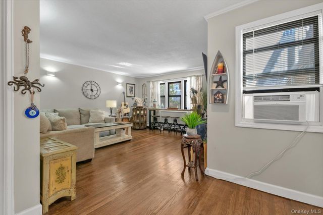 65 W Broadway 6A, Long Beach, NY 11561