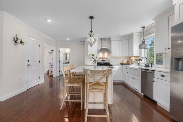 1531 County, Attleboro, MA 02703