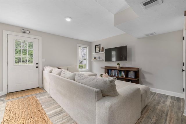 1531 County, Attleboro, MA 02703