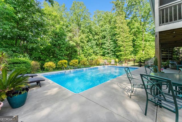 170 Fair Oaks Court, Commerce, GA 30529
