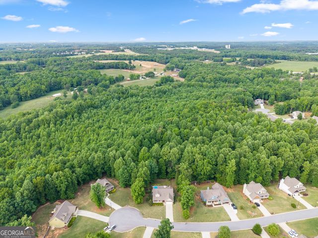 170 Fair Oaks Court, Commerce, GA 30529