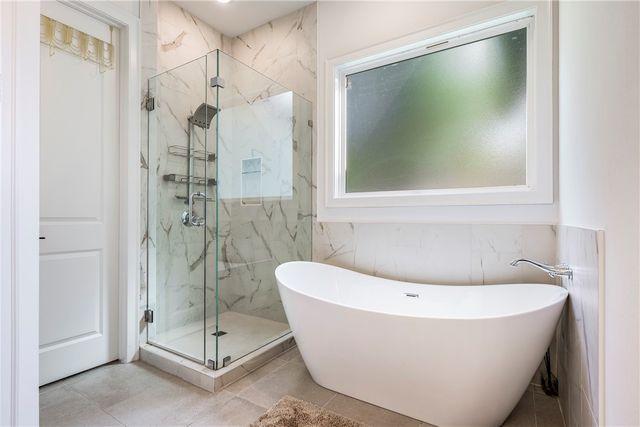 2036 N Dutton Place, Fayetteville, AR 72703