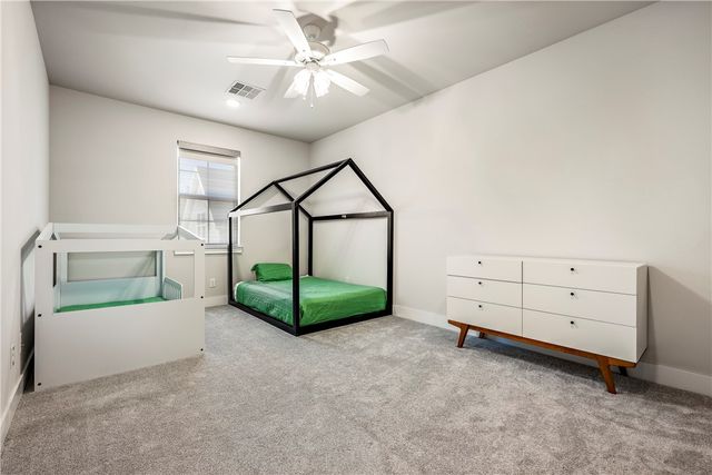 2036 N Dutton Place, Fayetteville, AR 72703