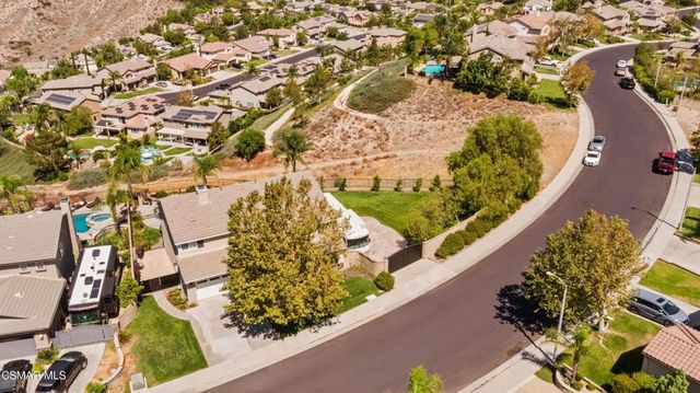 29475 Sequoia Road, Canyon Country, CA 91387