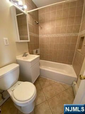 289 Essex H, Hackensack, NJ 07601