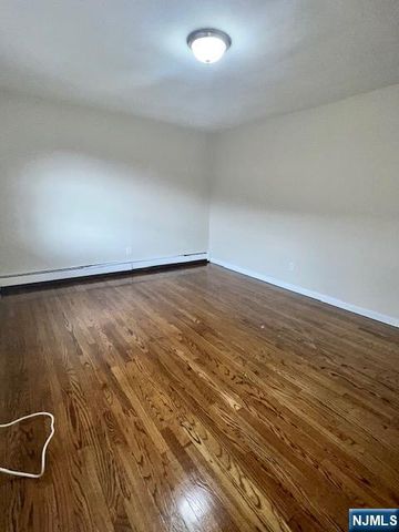 289 Essex H, Hackensack, NJ 07601